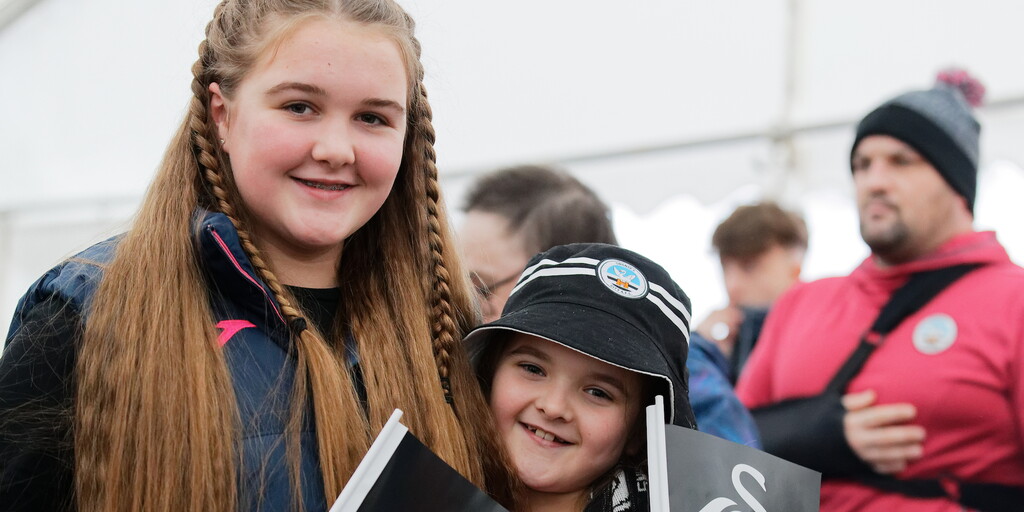 www.swanseacity.com