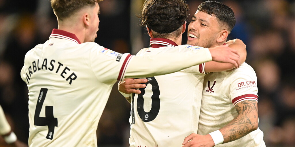 www.swanseacity.com