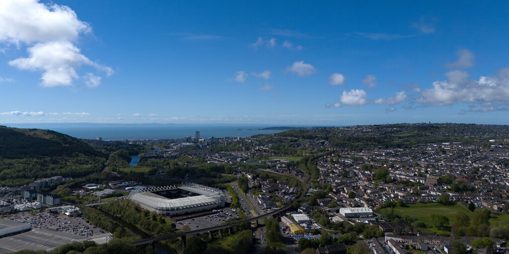 www.swanseacity.com