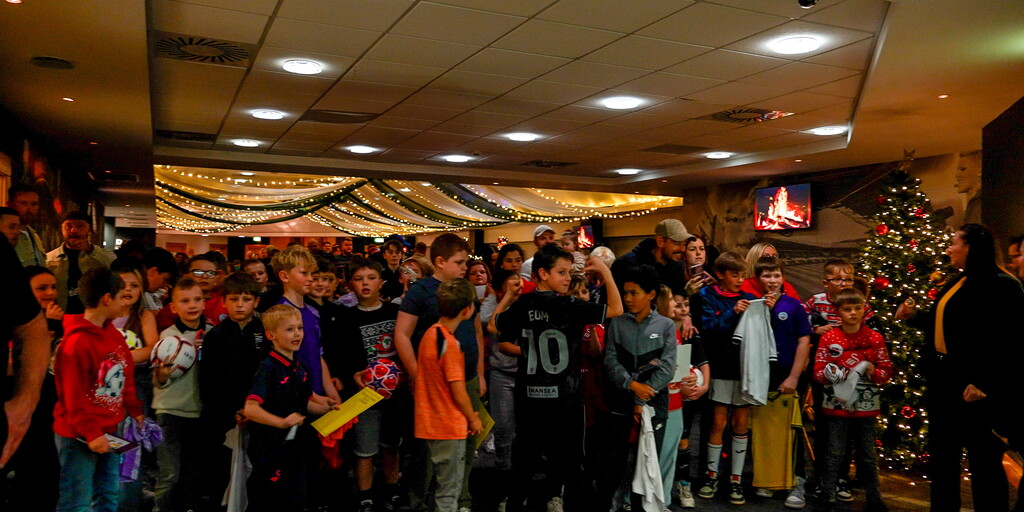 www.swanseacity.com
