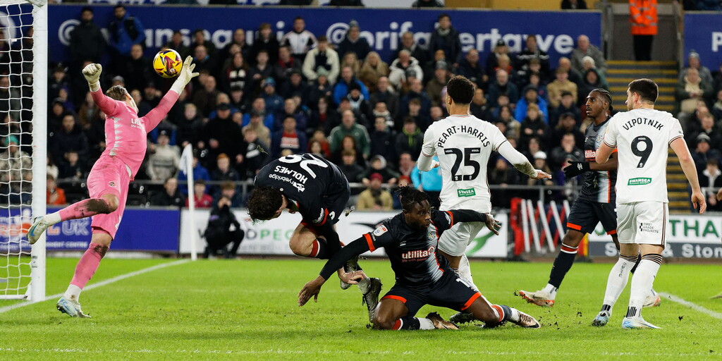 www.swanseacity.com