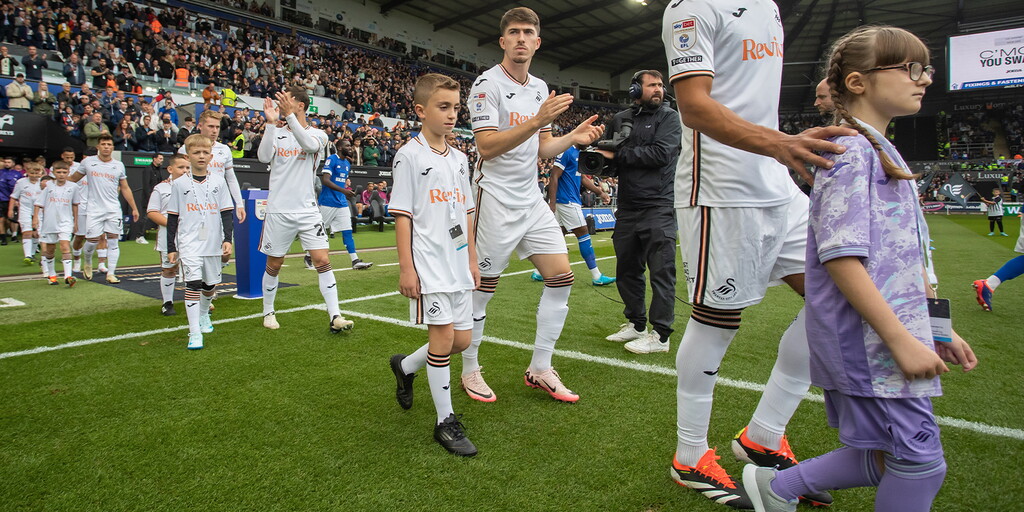www.swanseacity.com