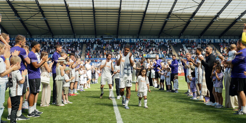 www.swanseacity.com